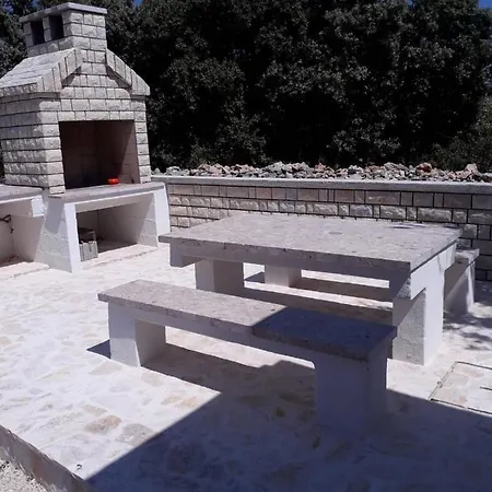 House With A Parking Space - 17694 Ferienhaus Vir